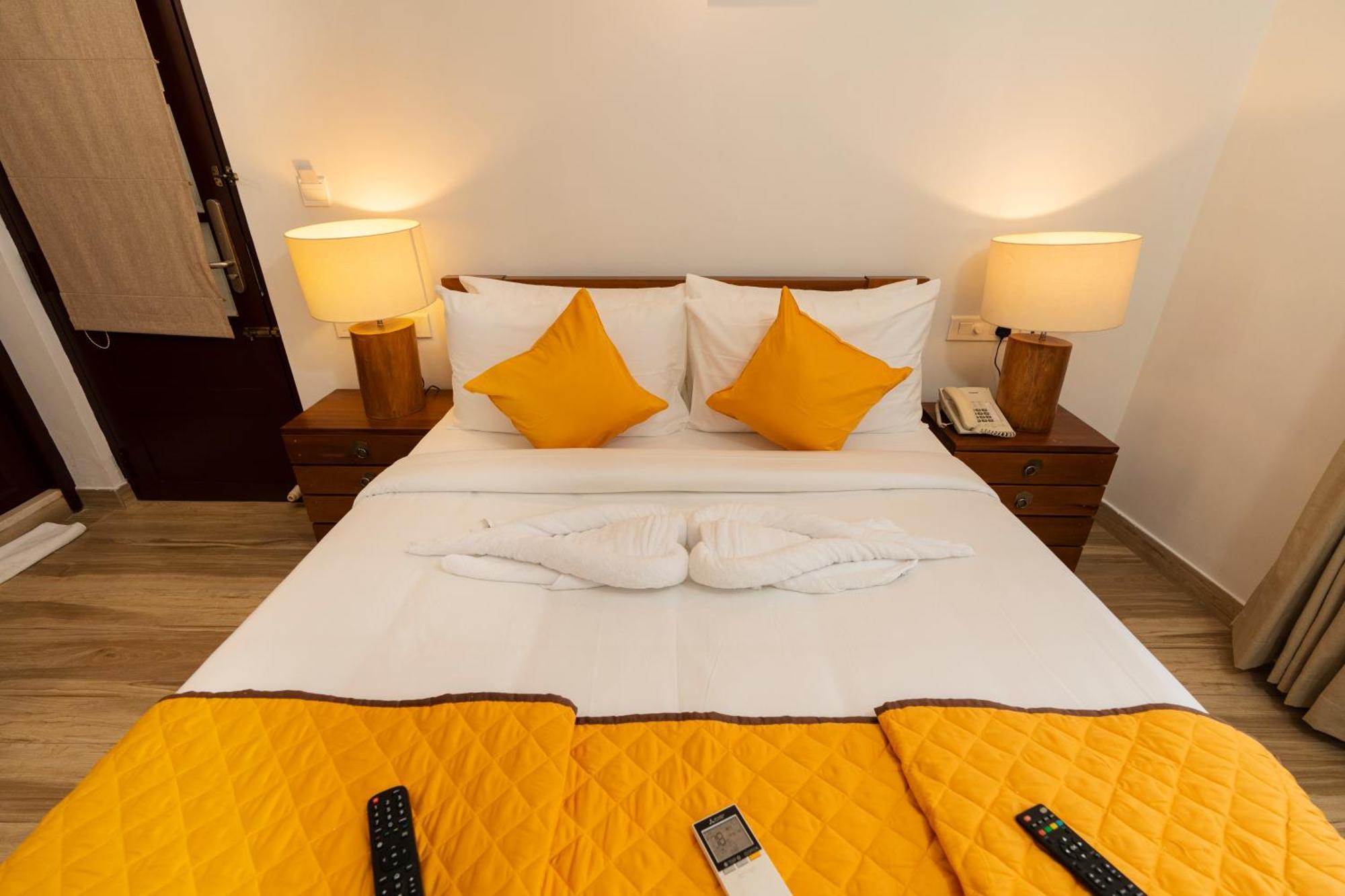 Solo Inn By Hawk Hospitality Kochi Zewnętrze zdjęcie