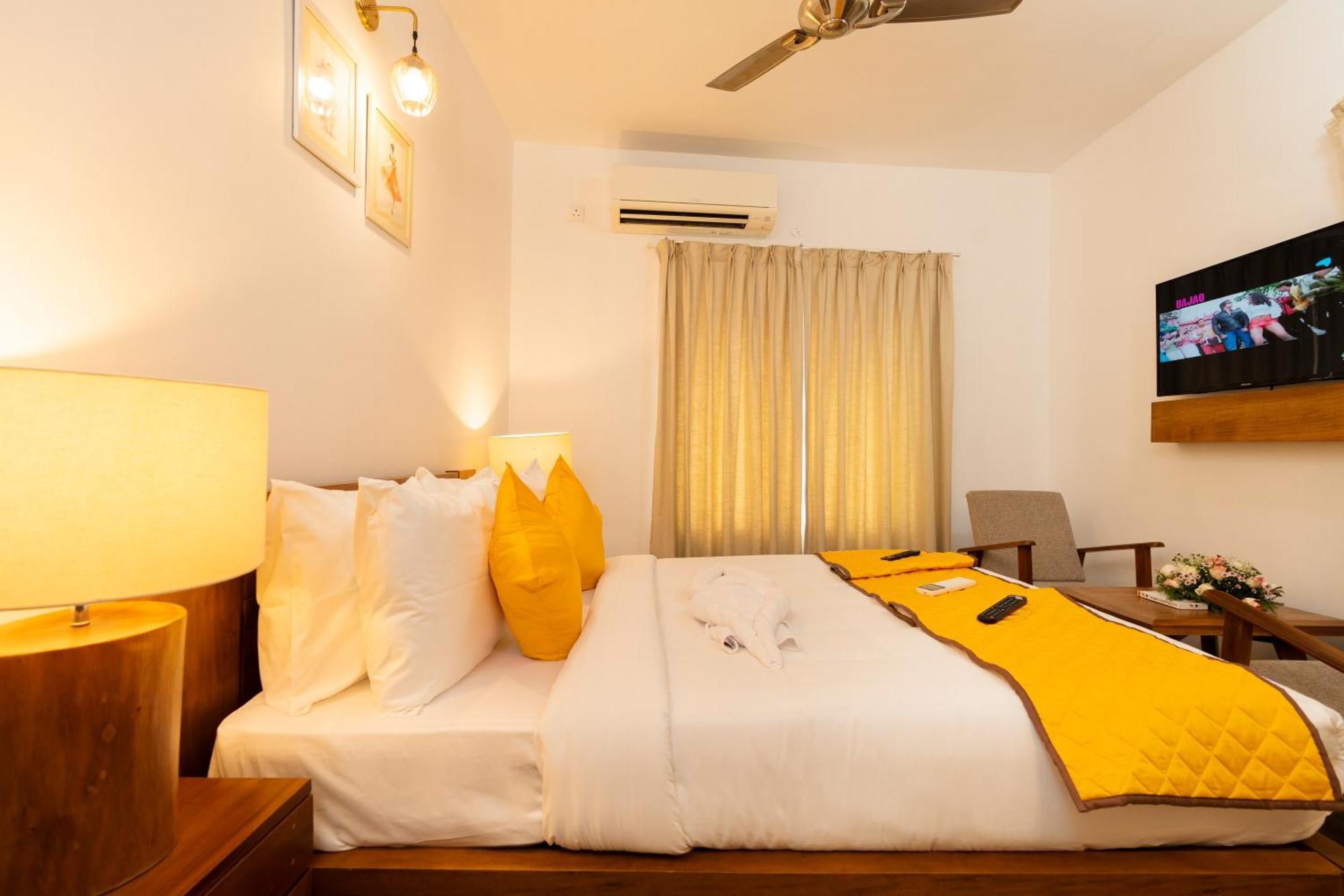 Solo Inn By Hawk Hospitality Kochi Zewnętrze zdjęcie