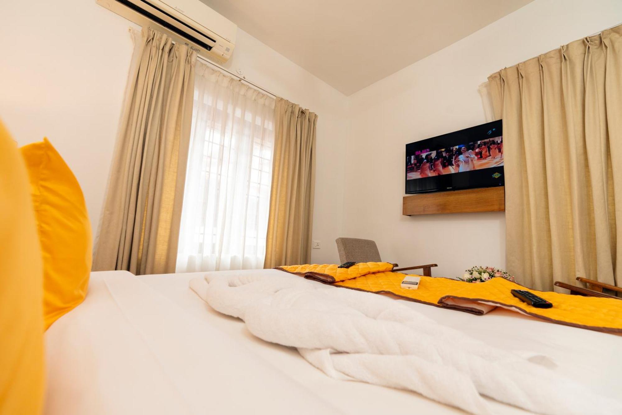 Solo Inn By Hawk Hospitality Kochi Zewnętrze zdjęcie