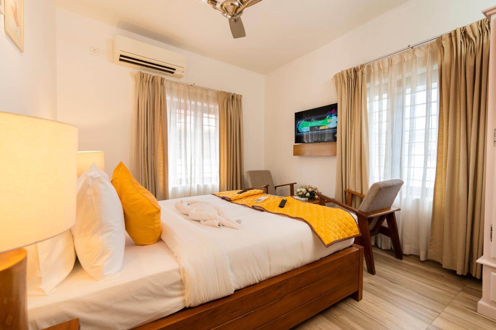 Solo Inn By Hawk Hospitality Kochi Zewnętrze zdjęcie