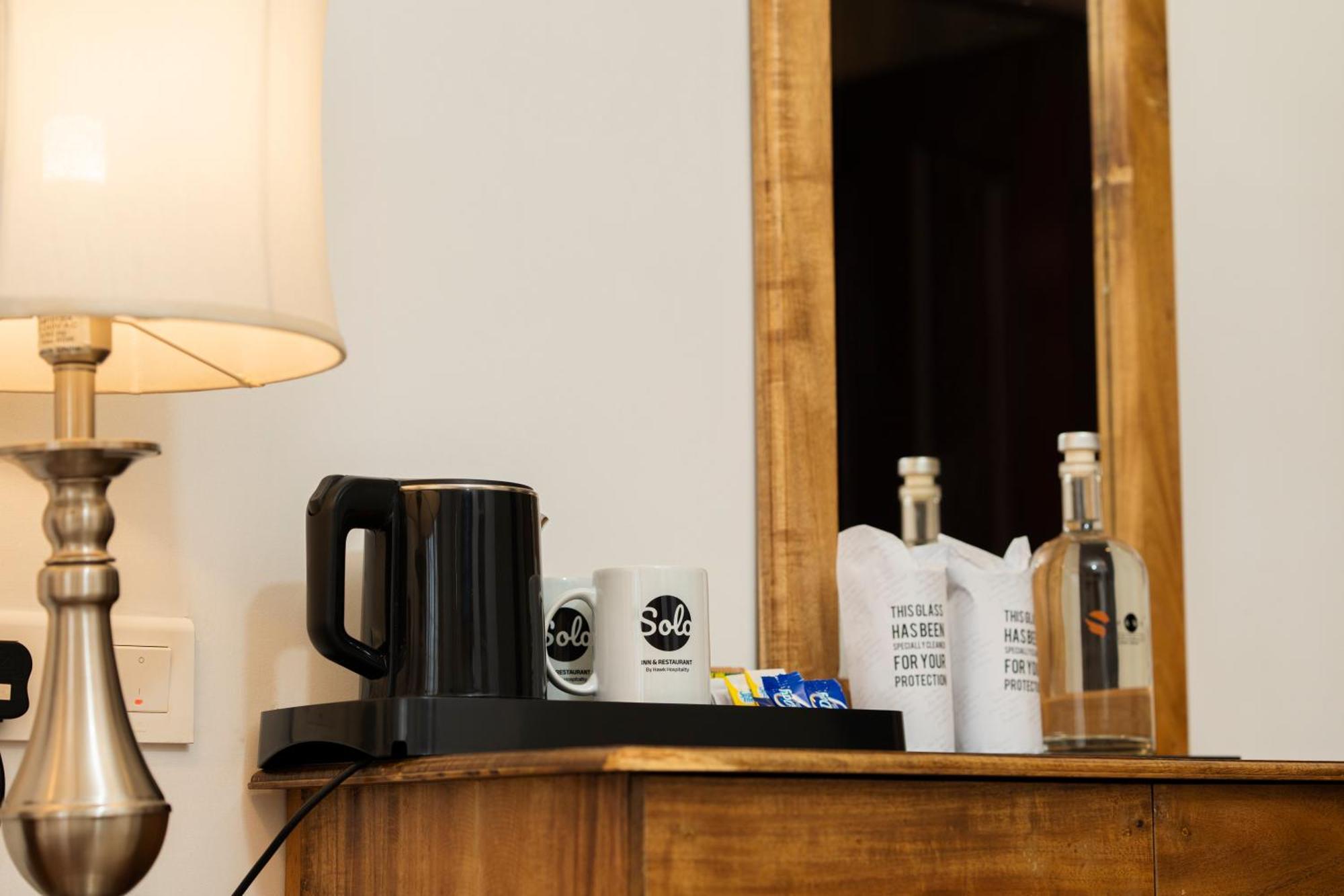Solo Inn By Hawk Hospitality Kochi Zewnętrze zdjęcie