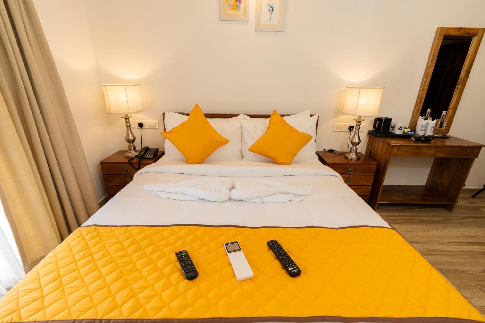 Solo Inn By Hawk Hospitality Kochi Zewnętrze zdjęcie