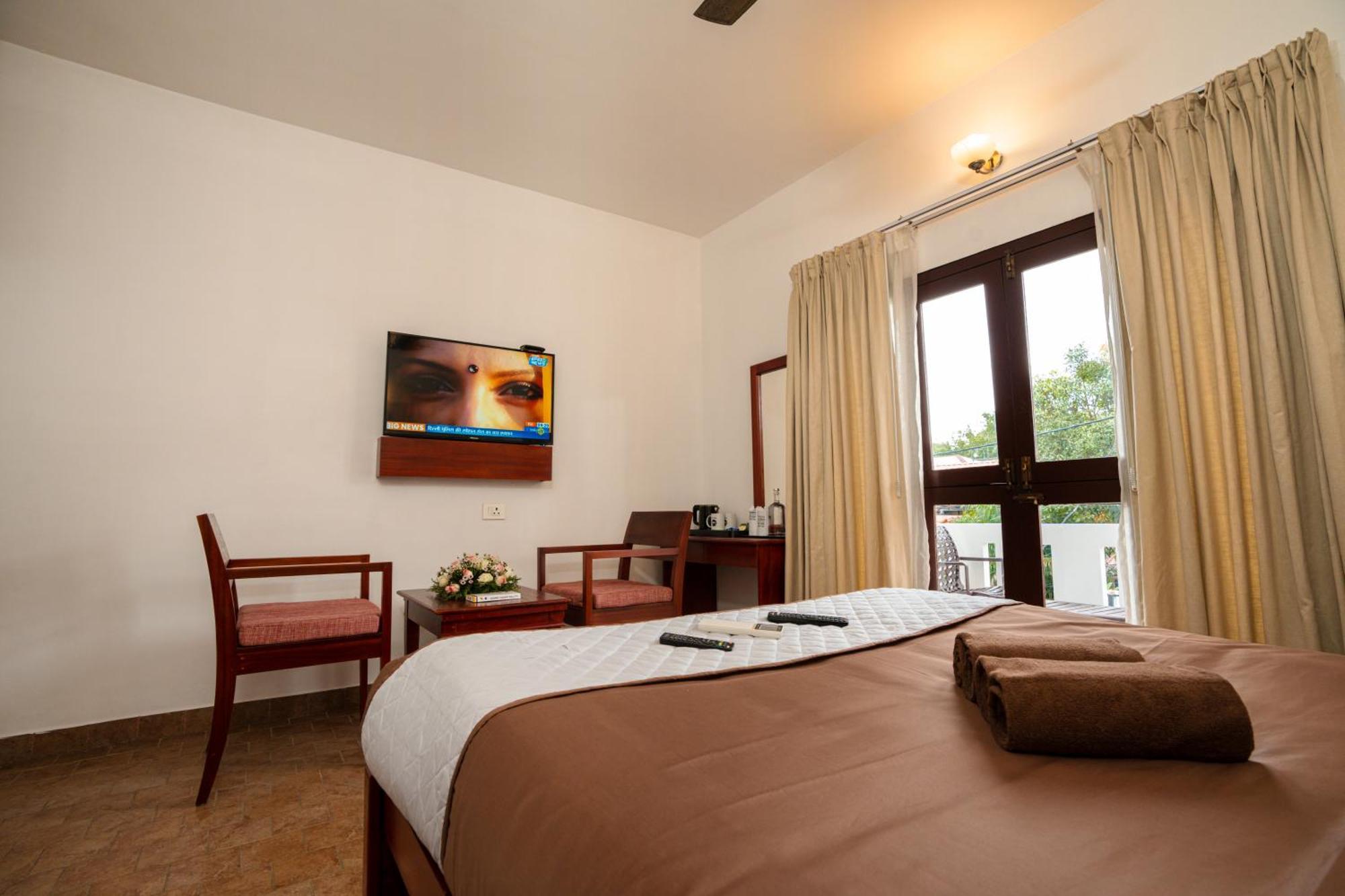Solo Inn By Hawk Hospitality Kochi Zewnętrze zdjęcie