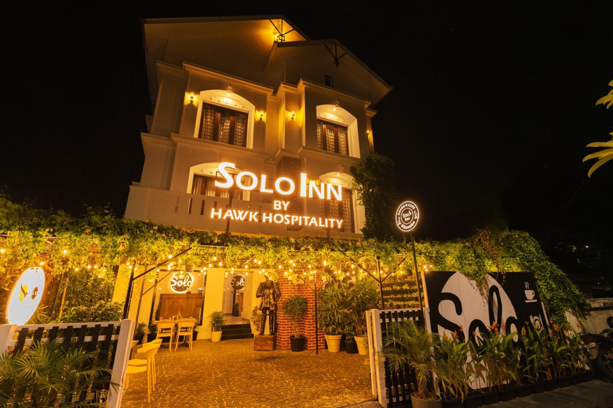 Solo Inn By Hawk Hospitality Kochi Zewnętrze zdjęcie
