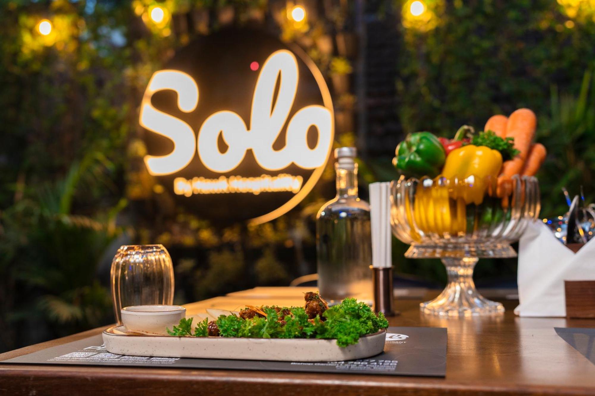 Solo Inn By Hawk Hospitality Kochi Zewnętrze zdjęcie