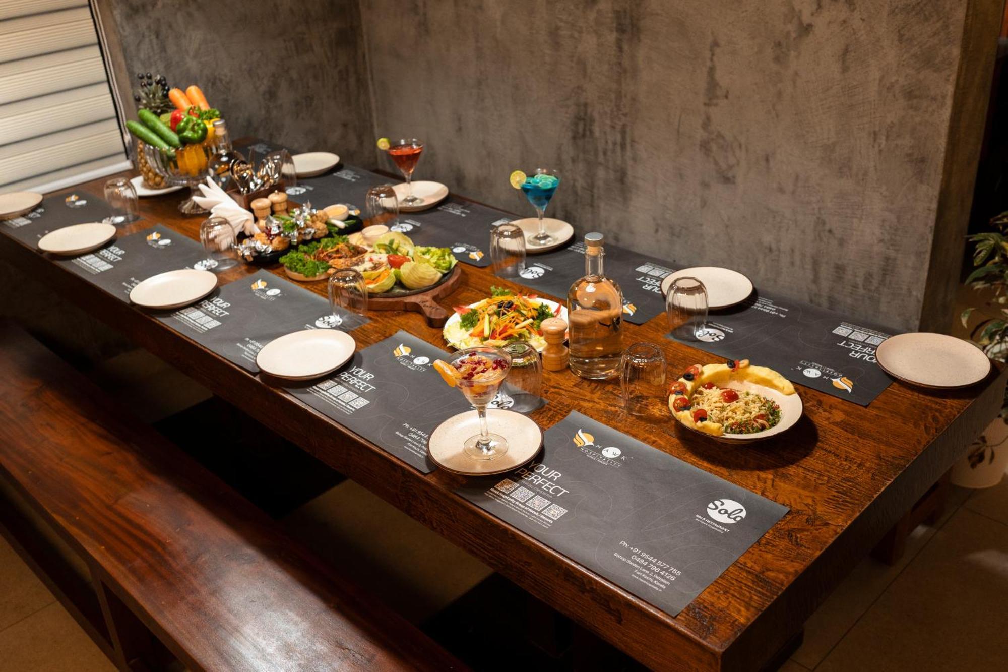 Solo Inn By Hawk Hospitality Kochi Zewnętrze zdjęcie